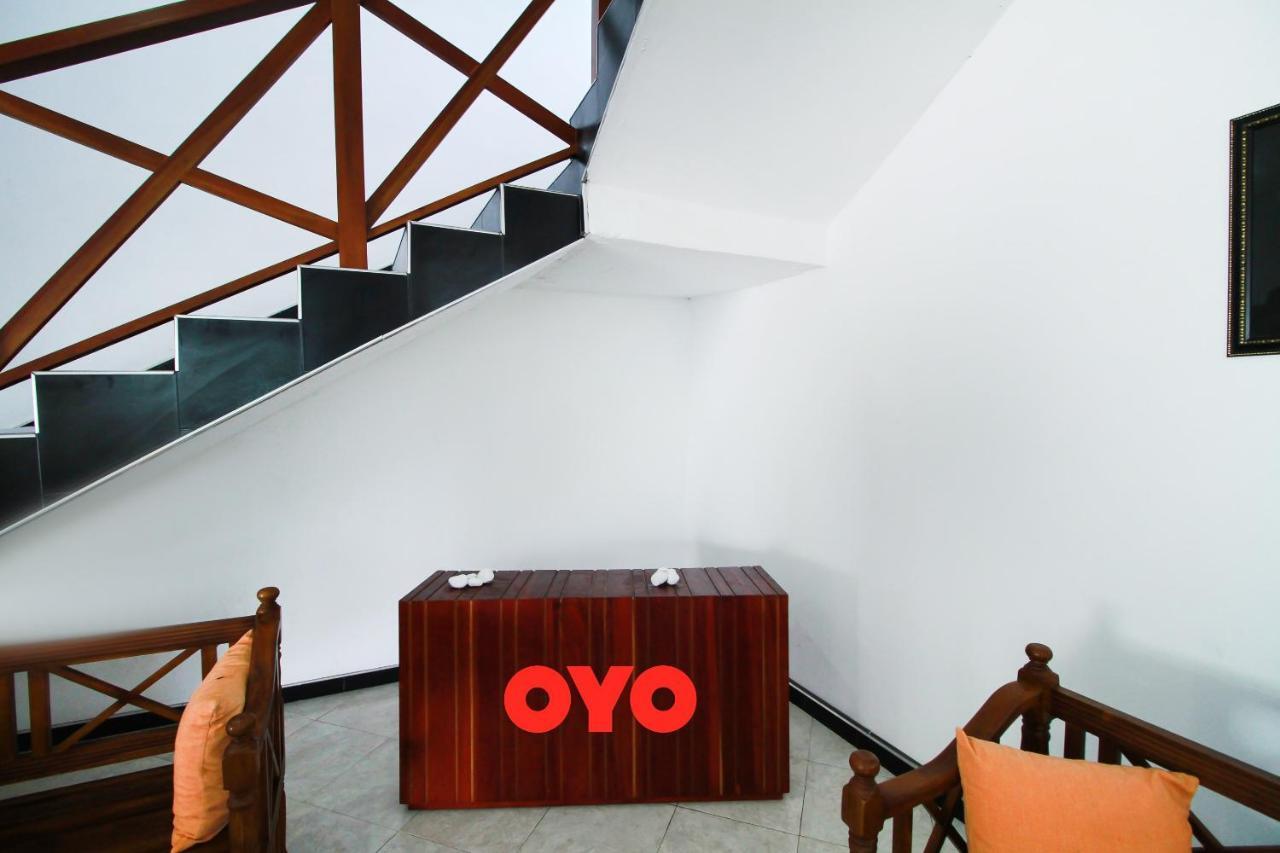 Hotel By The C Uswetakeiyawa Εξωτερικό φωτογραφία
