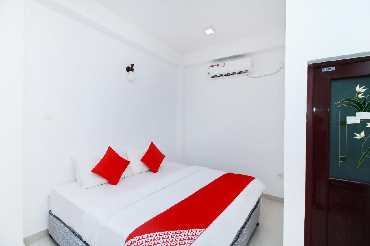 Hotel By The C Uswetakeiyawa Εξωτερικό φωτογραφία