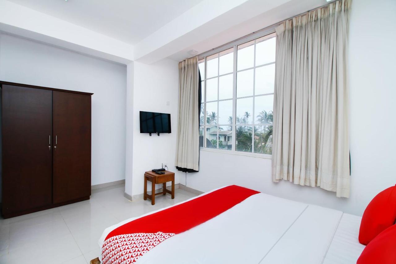 Hotel By The C Uswetakeiyawa Εξωτερικό φωτογραφία